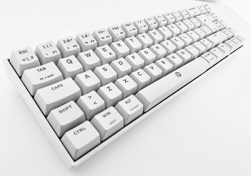 ¿Qué debes tener en cuenta al comprarte un teclado?